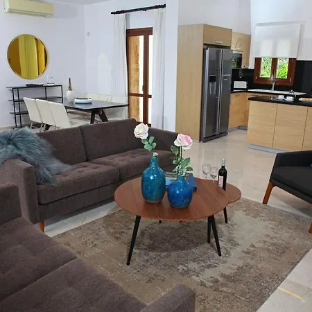 Вилла Aphrodite Hills Superior Villas Superior 0367 Air Conditioning 3 Bedrooms *
